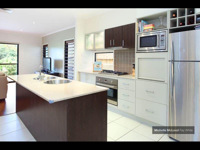 41 Chapman Street, Chapel Hill QLD 4069