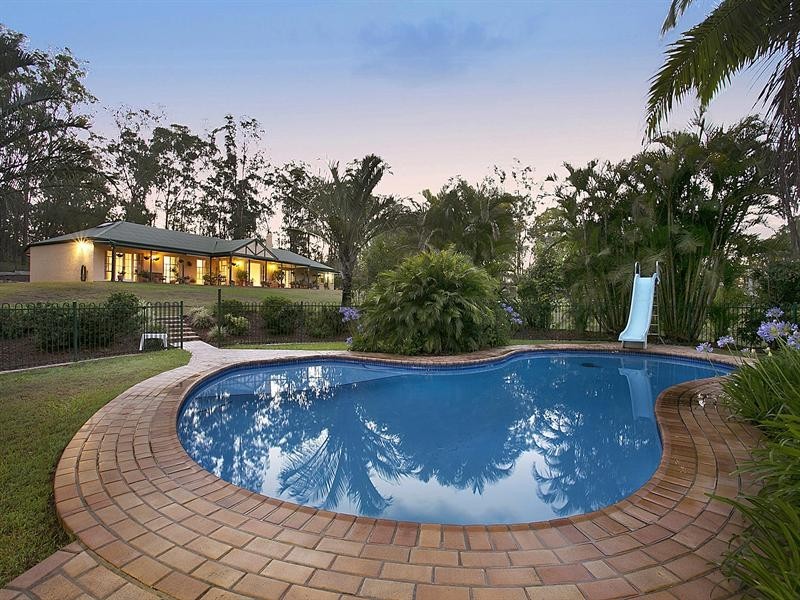 88 Riversleigh Road, Bellbowrie QLD 4070