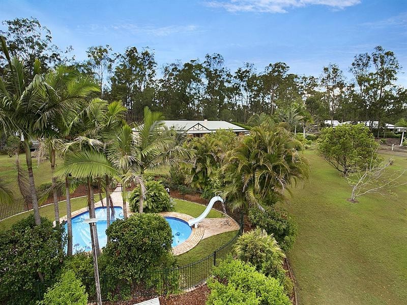 88 Riversleigh Road, Bellbowrie QLD 4070