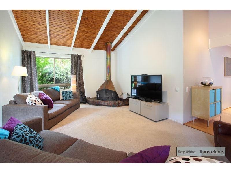10 Ardell Street, Kenmore QLD 4069