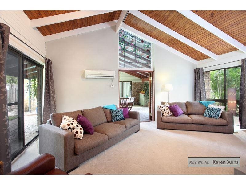 10 Ardell Street, Kenmore QLD 4069