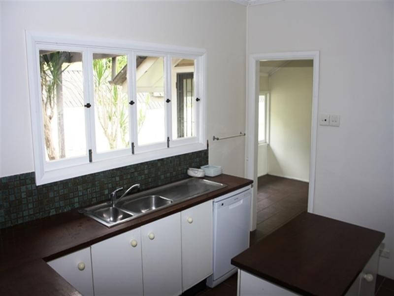 44 Rennie Street, Indooroopilly QLD 4068