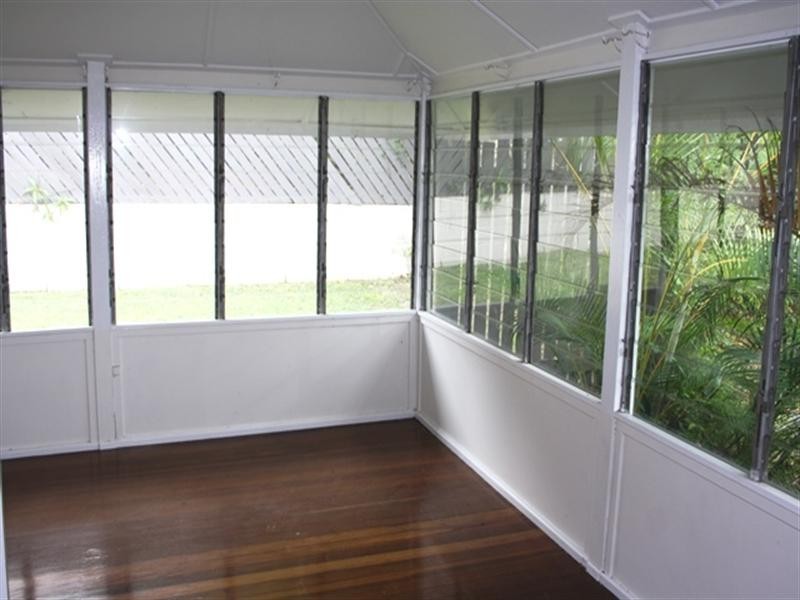 44 Rennie Street, Indooroopilly QLD 4068