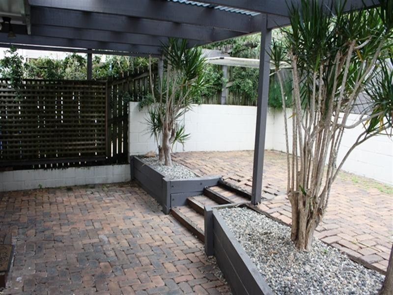 44 Rennie Street, Indooroopilly QLD 4068