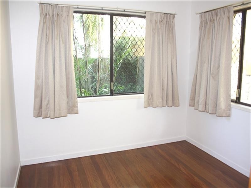 25 Rosewood Street, Bardon QLD 4065