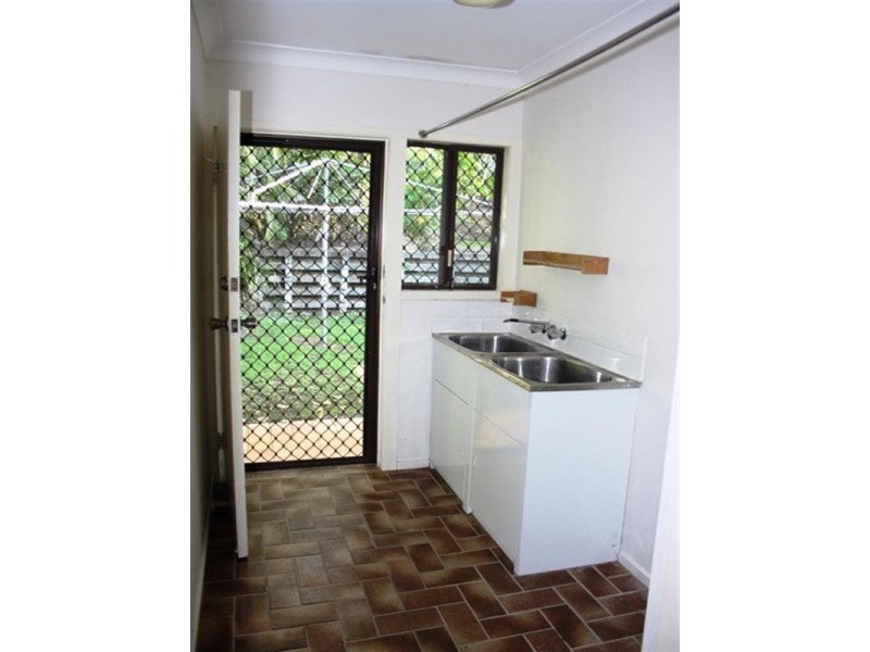 25 Rosewood Street, Bardon QLD 4065