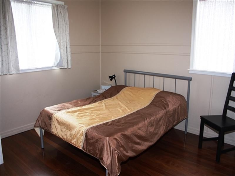 19 Coverdale Street, Indooroopilly QLD 4068