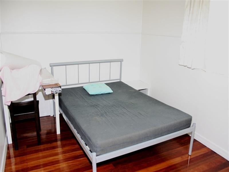 19 Coverdale Street, Indooroopilly QLD 4068