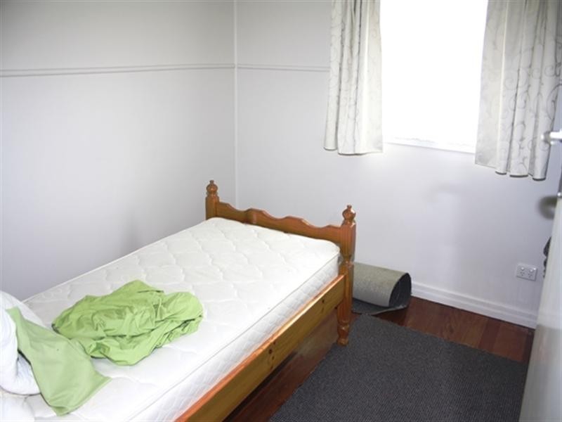 19 Coverdale Street, Indooroopilly QLD 4068