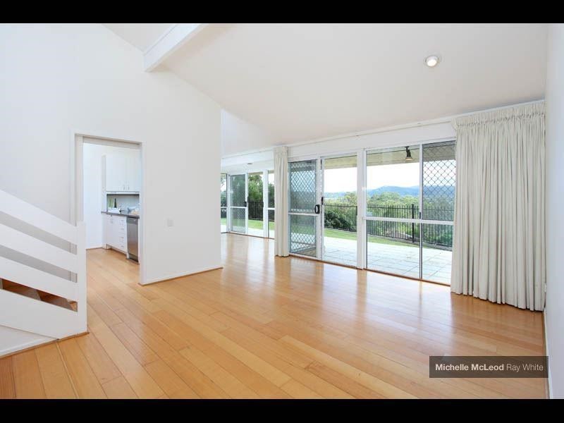 56 Bielby Road, Chapel Hill QLD 4069