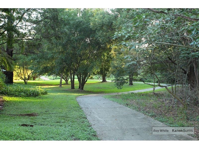 128 Ironbark Road, Chapel Hill QLD 4069