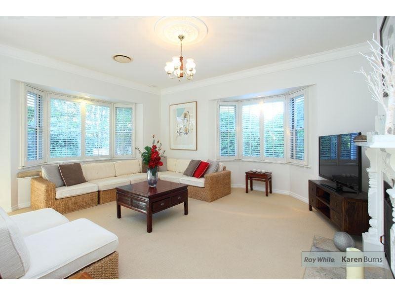 128 Ironbark Road, Chapel Hill QLD 4069