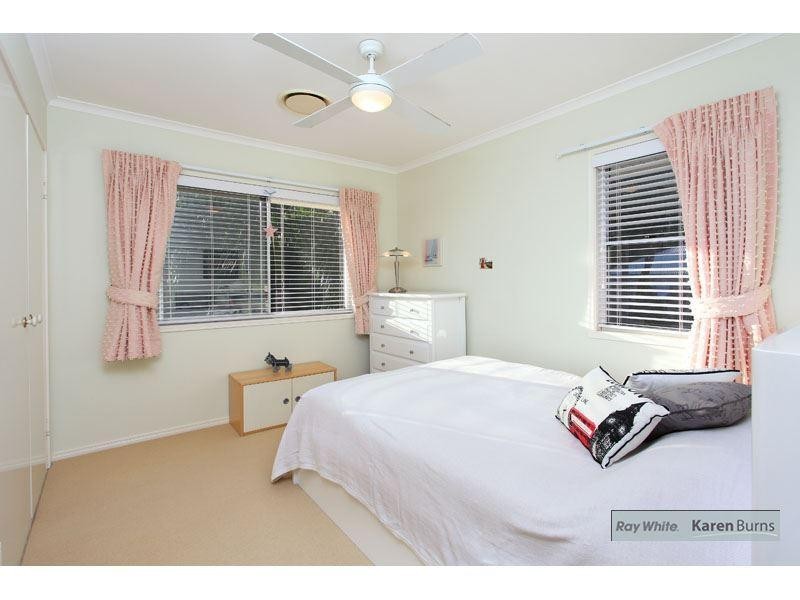 128 Ironbark Road, Chapel Hill QLD 4069