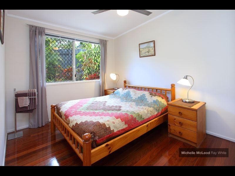 31 Norm Street, Kenmore QLD 4069