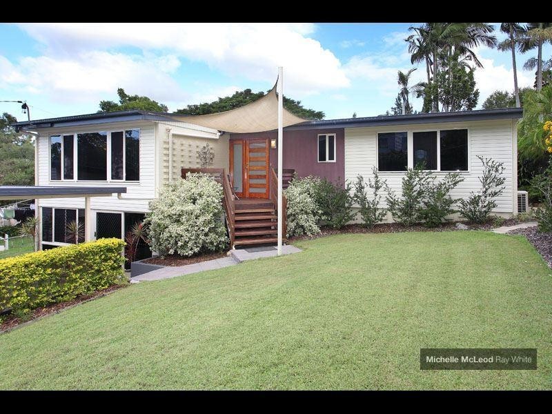 31 Norm Street, Kenmore QLD 4069