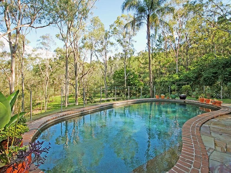 56 Herron Road, Pullenvale QLD 4069