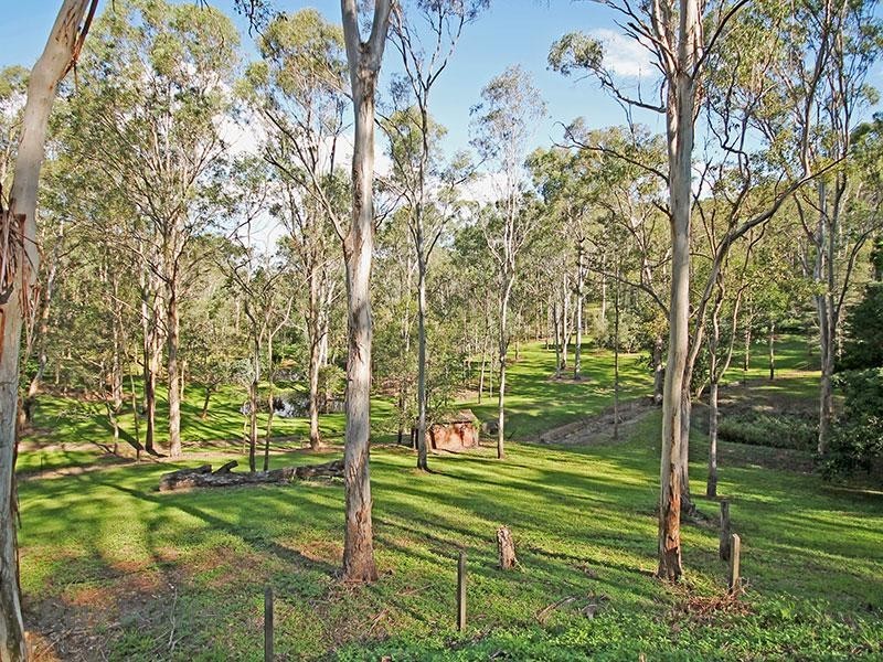 56 Herron Road, Pullenvale QLD 4069