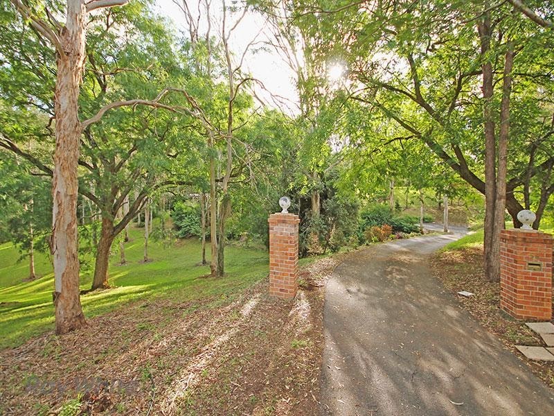 56 Herron Road, Pullenvale QLD 4069