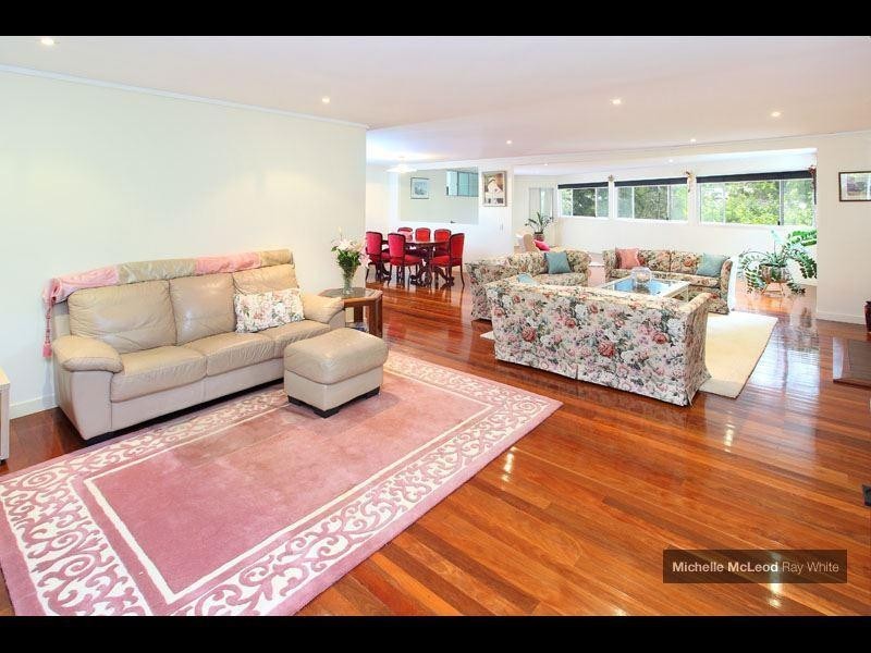 8 Bejimba Street, Kenmore QLD 4069