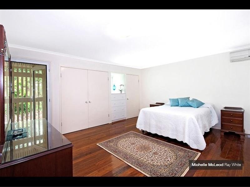 8 Bejimba Street, Kenmore QLD 4069