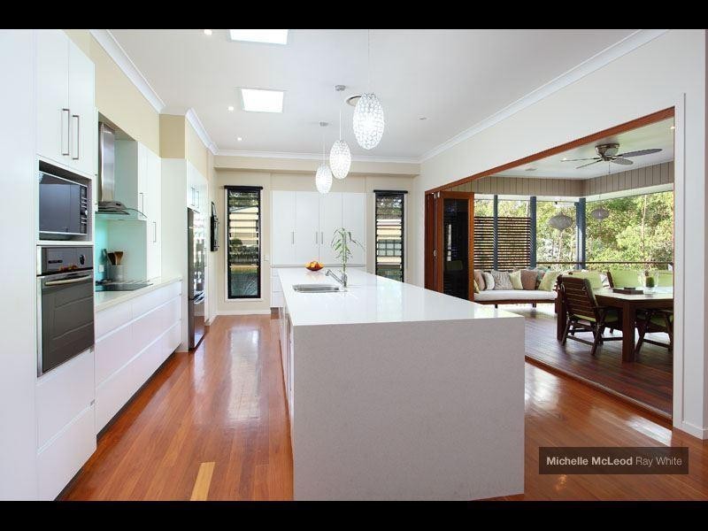 4A Carissa Place, Chapel Hill QLD 4069