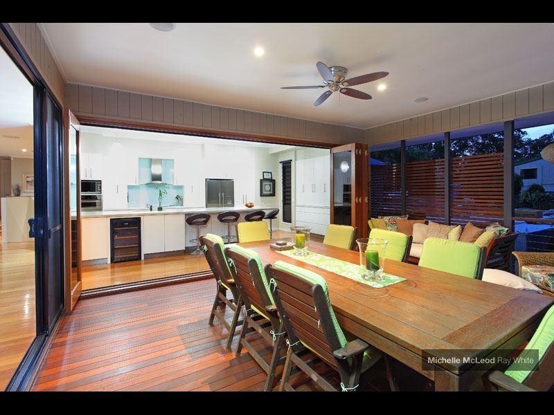 4A Carissa Place, Chapel Hill QLD 4069