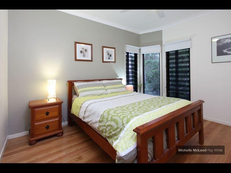 4A Carissa Place, Chapel Hill QLD 4069