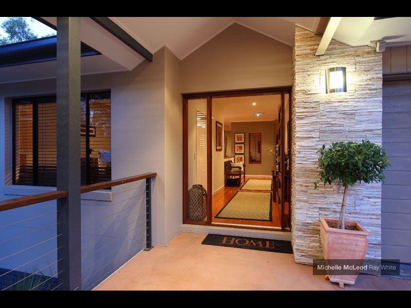 4A Carissa Place, Chapel Hill QLD 4069