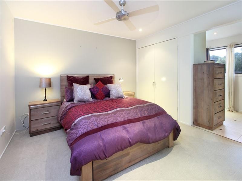 10 Ardell Street, Kenmore QLD 4069