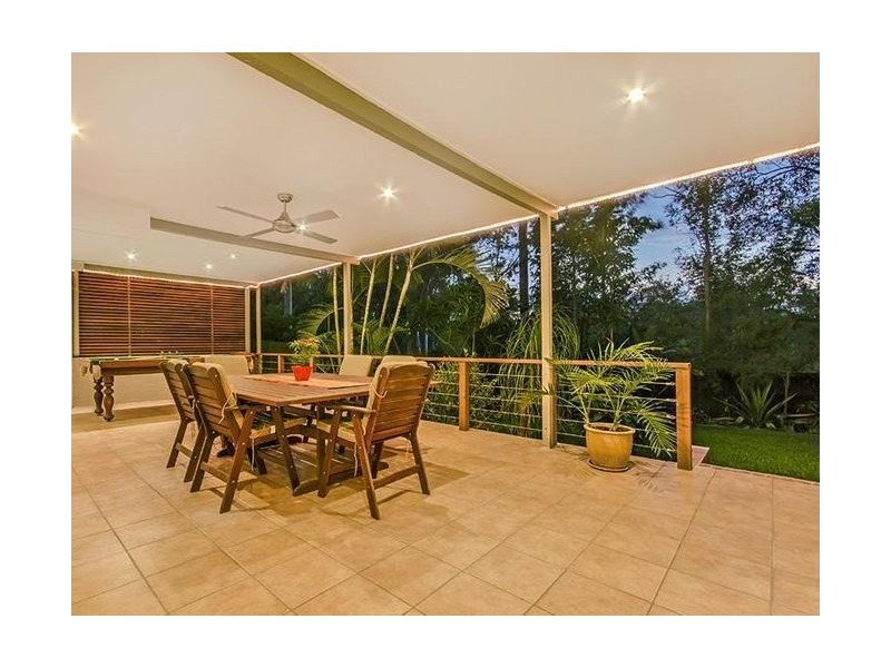 180 Burbong Street, Chapel Hill QLD 4069