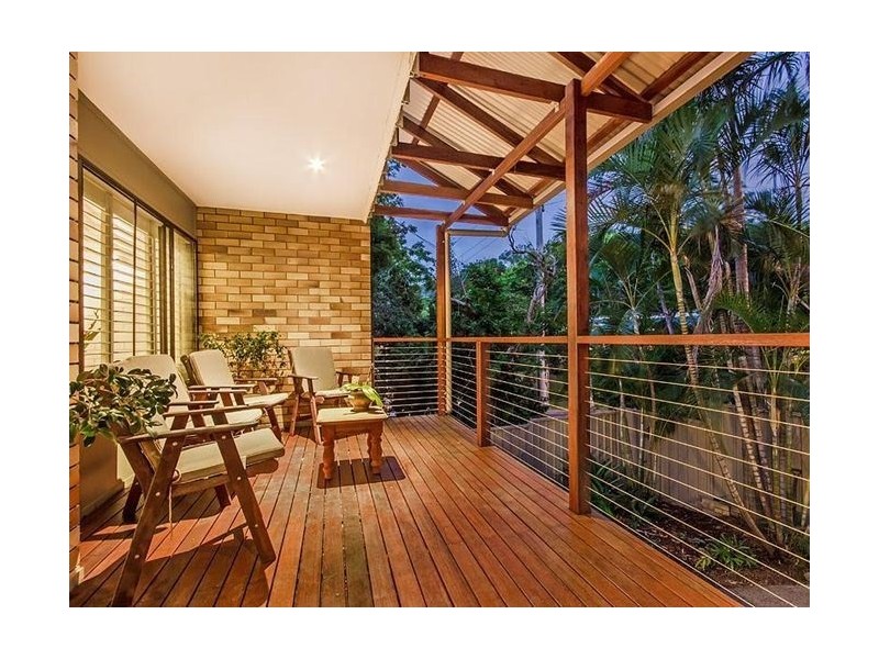 180 Burbong Street, Chapel Hill QLD 4069