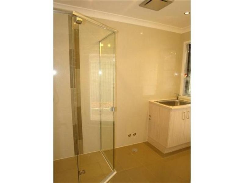 42 Donatello Street, Fig Tree Pocket QLD 4069