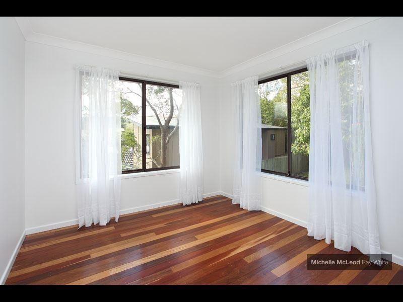 10 Welcome Street, Chapel Hill QLD 4069
