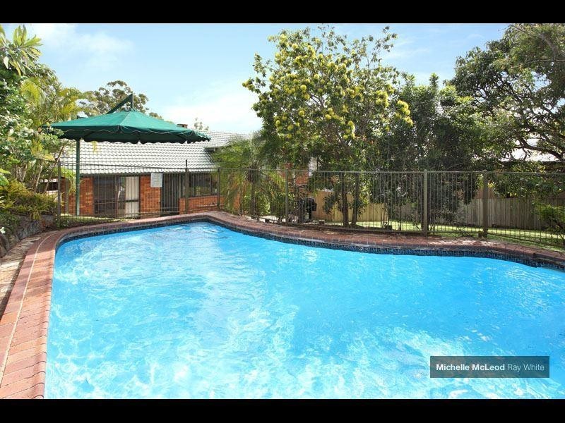 10 Welcome Street, Chapel Hill QLD 4069