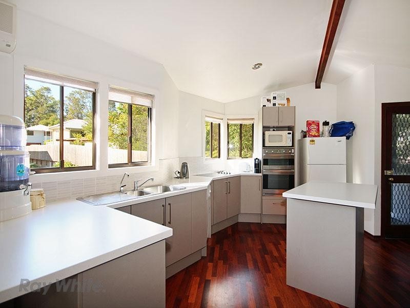 8 Dempster Street, Toowong QLD 4066