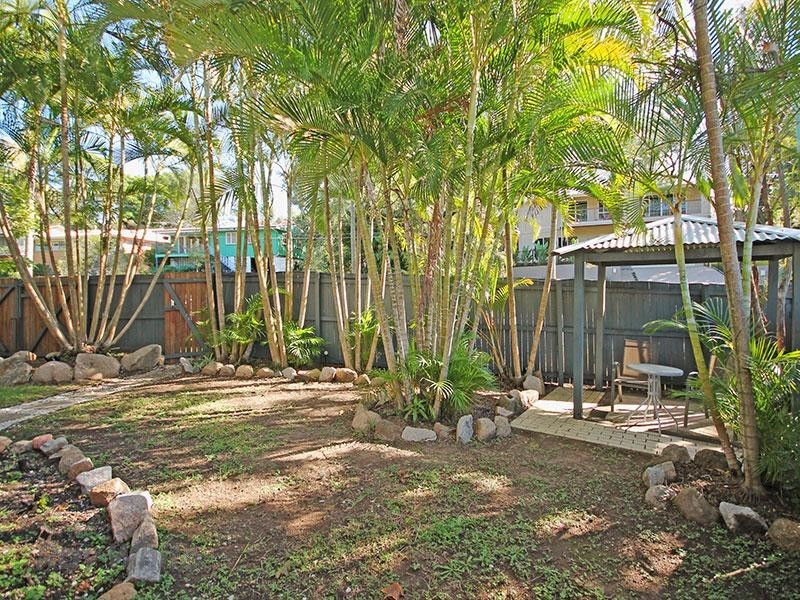 8 Dempster Street, Toowong QLD 4066