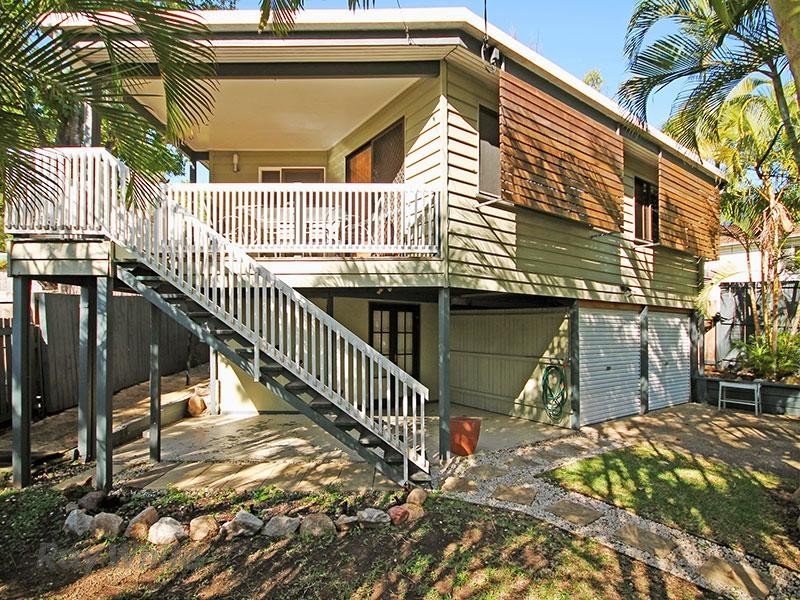 8 Dempster Street, Toowong QLD 4066