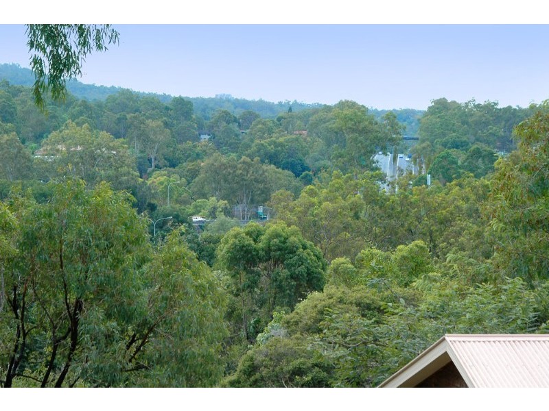 27 Kiriwina Street, Fig Tree Pocket QLD 4069