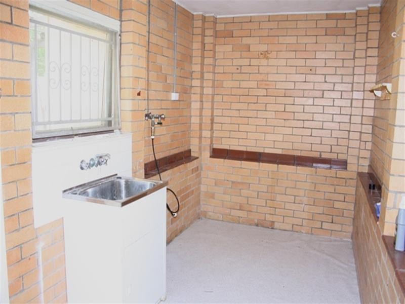 24 Cromarty Street, Kenmore QLD 4069