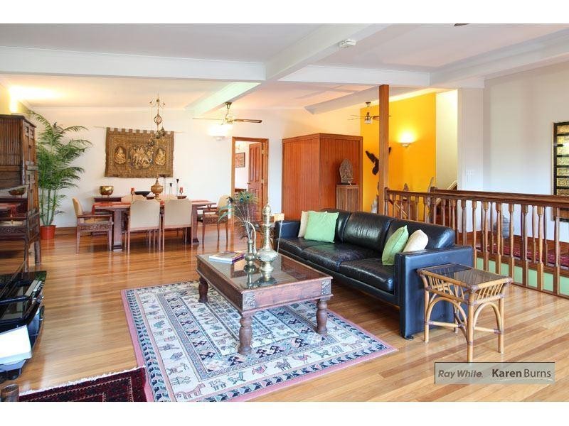 3 Blacon Street, Kenmore QLD 4069