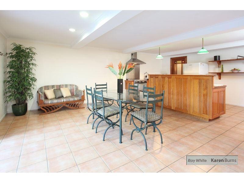 3 Blacon Street, Kenmore QLD 4069