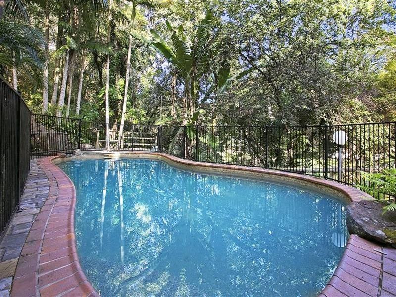 611 Gold Creek Road, Brookfield QLD 4069