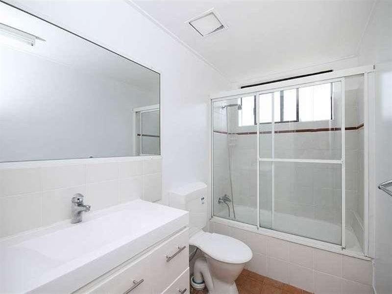 7/30 Armadale Street, St Lucia QLD 4067