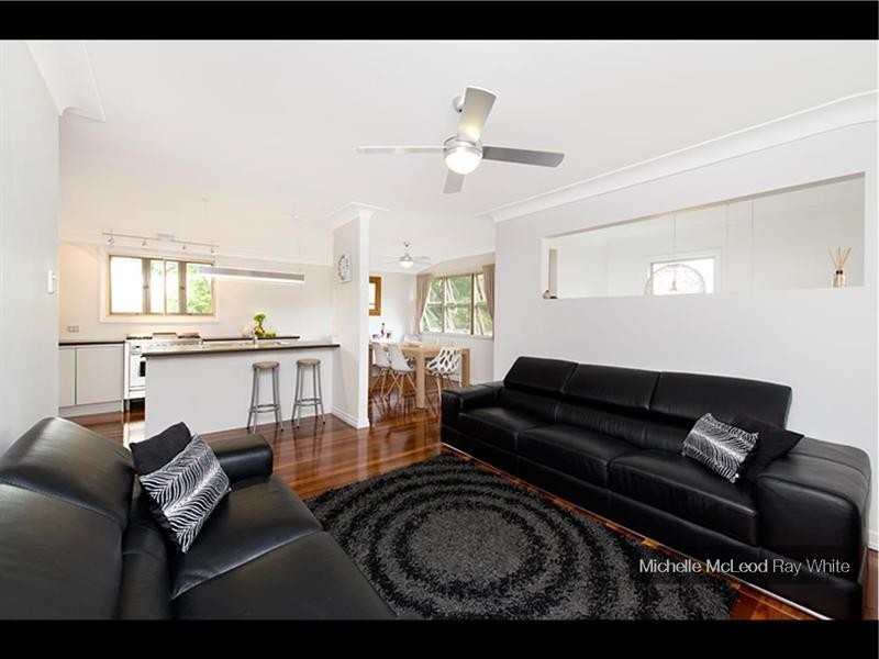 32 Norm Street, Kenmore QLD 4069