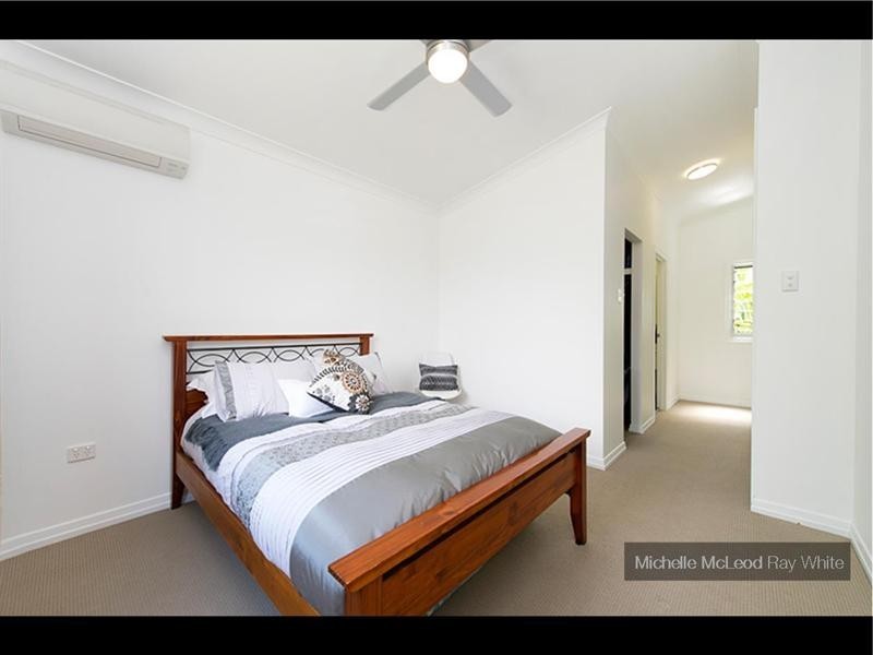 32 Norm Street, Kenmore QLD 4069