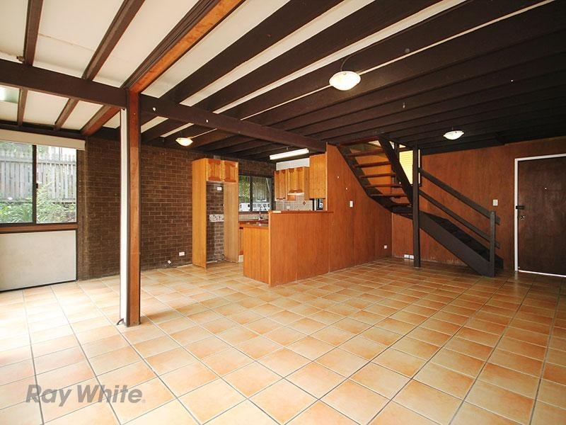 39 Newcomen Street, Indooroopilly QLD 4068