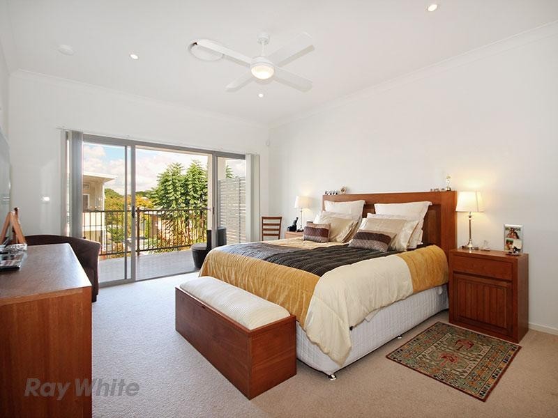 381 Verney Road East, Graceville QLD 4075