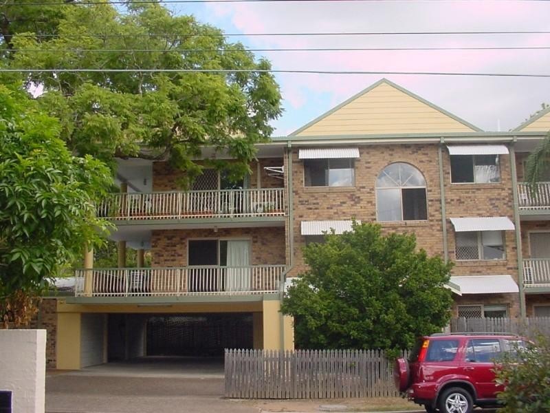 4/39 Raven Street, St Lucia QLD 4067