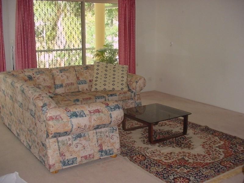 4/39 Raven Street, St Lucia QLD 4067