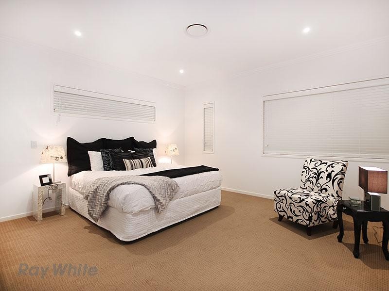 64 Mein Street, Hendra QLD 4011